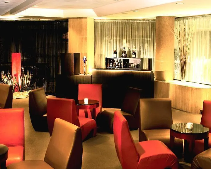 **** Hotel Furama City Centre Singapore Singapore